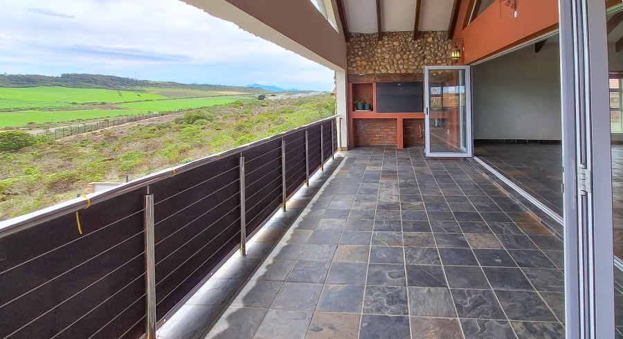 3 Bedroom Property for Sale in Reebok Western Cape